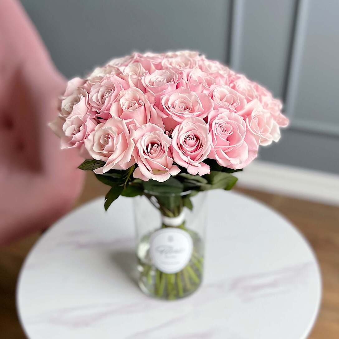 Букет из 31 розы 