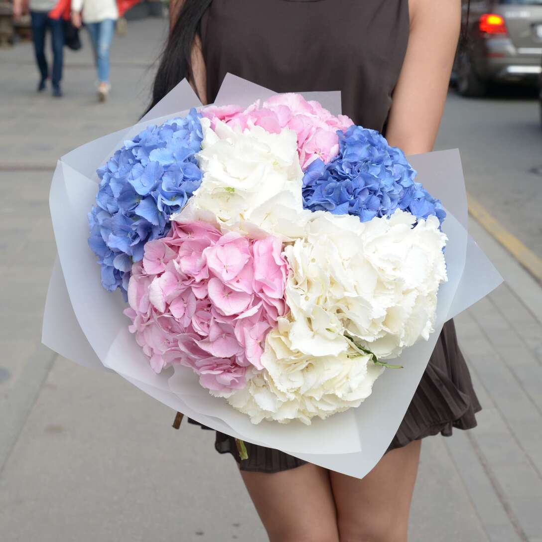 Букет из гортензий 