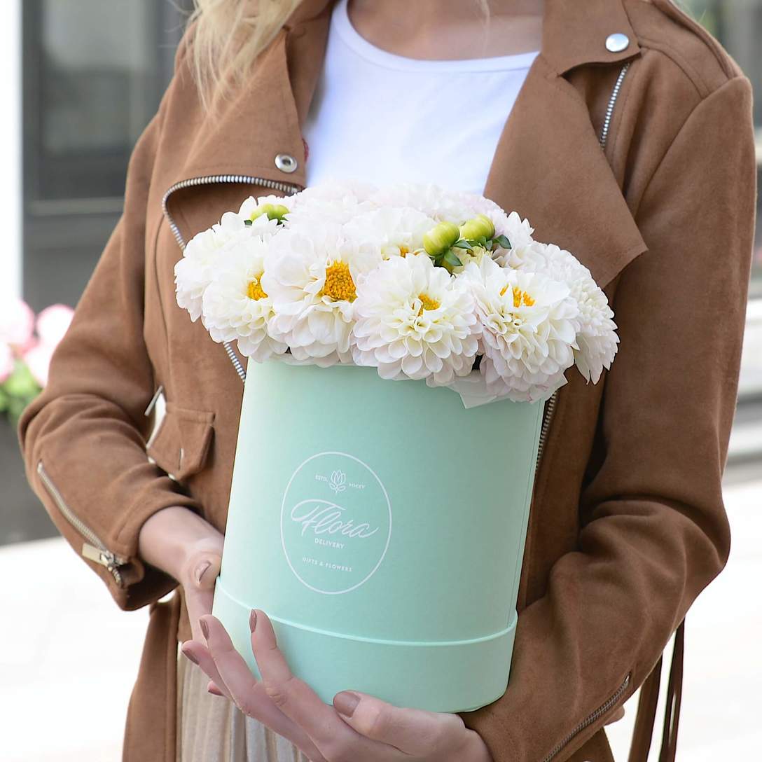 Георгины в шляпной коробке Petit GREEN