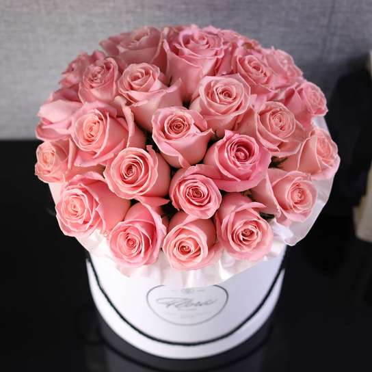 Шляпная коробка Grand "Розы Hermosa" WHITE