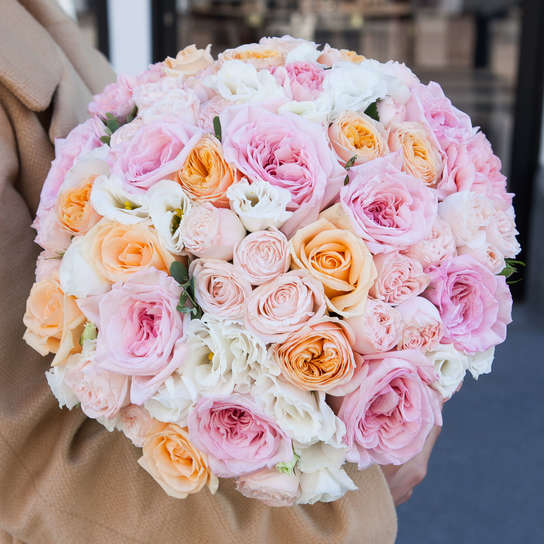 Букет "Adele" шляпной коробке Grand Mini GREEN