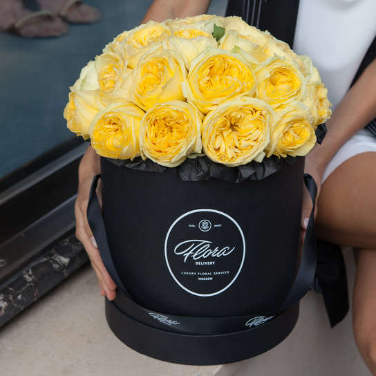 Шляпная коробка Grand "Розы Catalina" BLVCK