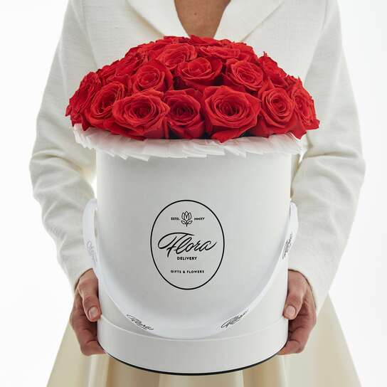 Шляпная коробка Grand "Розы Nina" WHITE