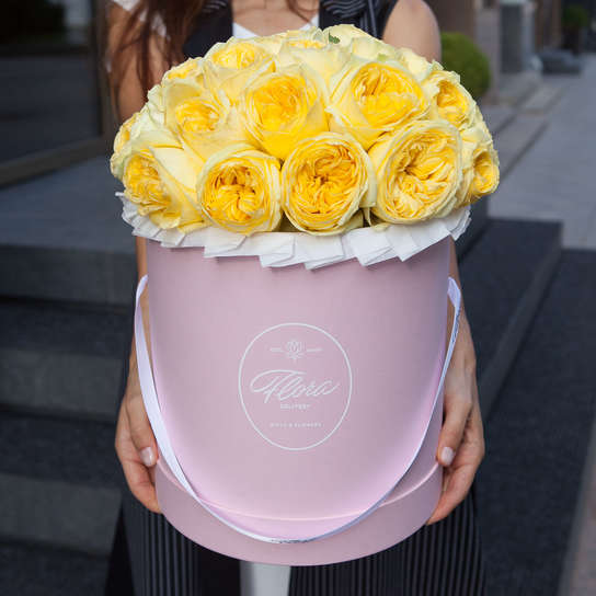 Шляпная коробка Grand "Розы Catalina" PINK