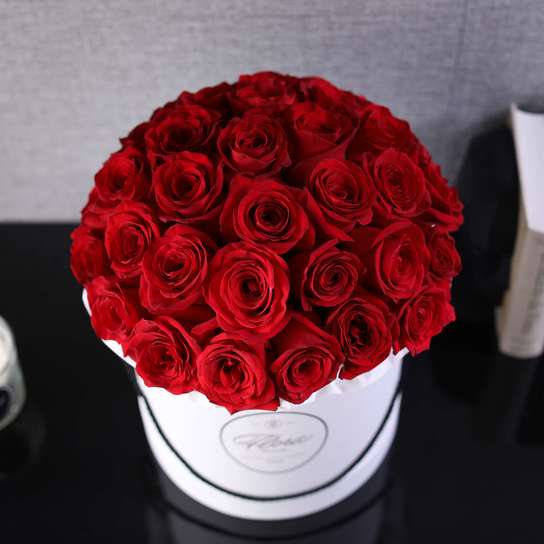 Шляпная коробка Grand "Розы Freedom" WHITE