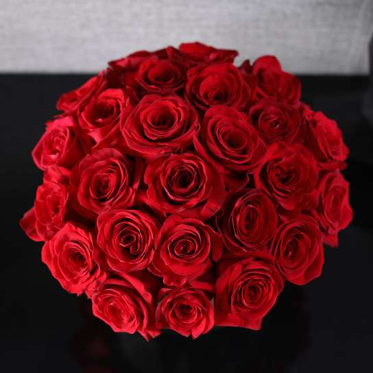 Букет из 25 роз "Freedom" в вазе