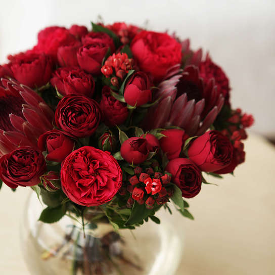 Букет "Red Velvet" в вазе Фото 3