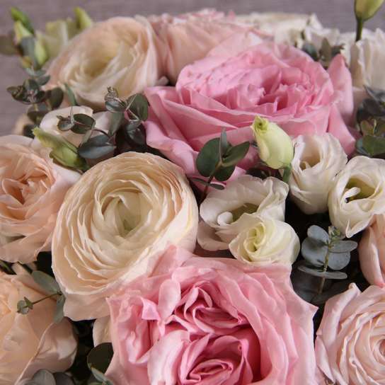 Букет "Richmond" в вазе