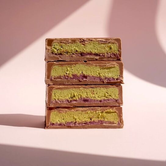 Шоколадная плитка "Дубайский шоколад" с черешней 220гр