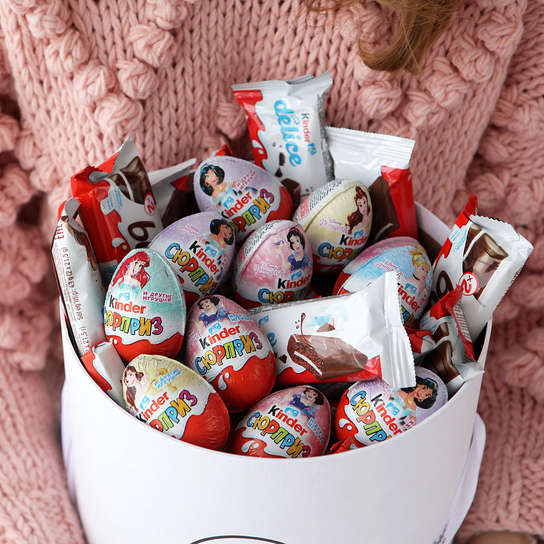 Шляпная коробка Grand "Киндер Сюрприз"